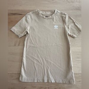 Adidas originals tee in EUC.
